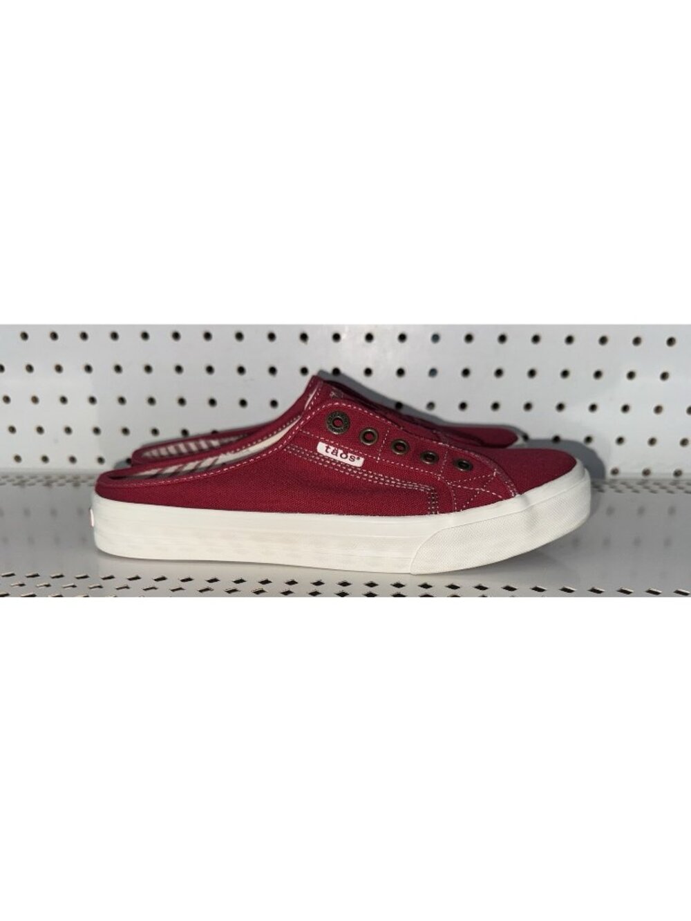Taos EZ Soul Womens Canvas Slip On Mules Shoes Sneakers Size 9 Red White